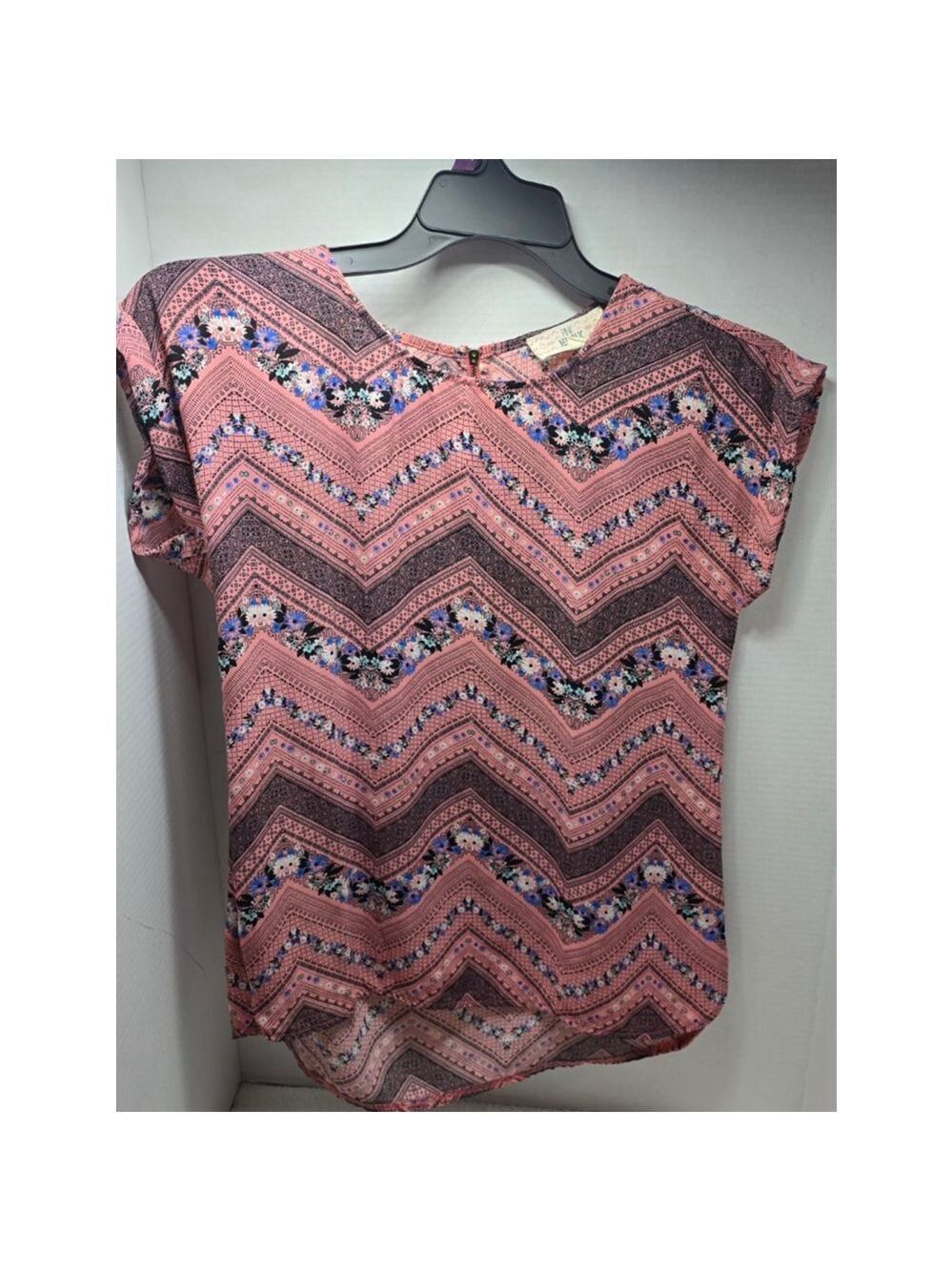 Women's PINK REPUBLIC Pink & Black Chevron Blouse S
